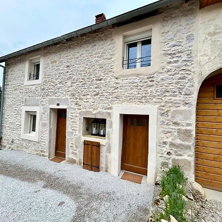 Un Cocon En Plein Coeur Du Jura Villa Chatillon  Exterior photo